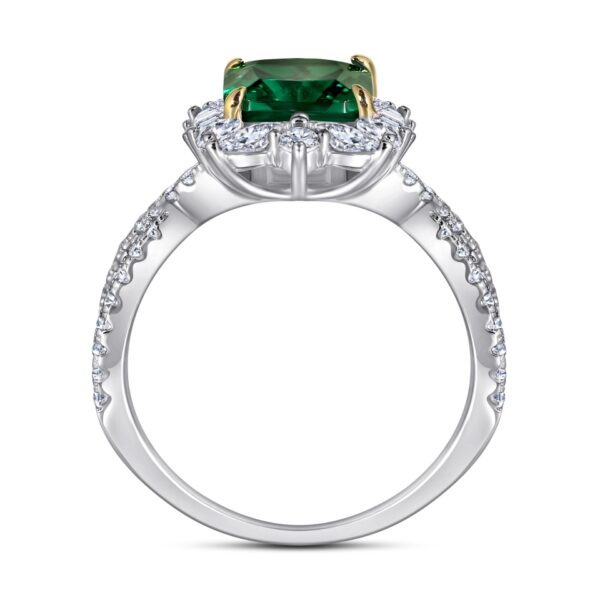 Princess-shaped Engagement Ring - Image 4