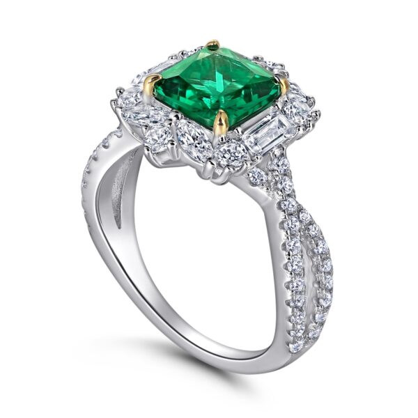 Princess-shaped Engagement Ring - Image 5